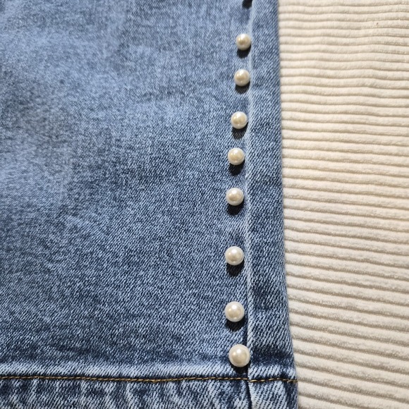 VBRT Pearl Stud High Rise Wide Leg Jeans 11/29 NWT - Picture 3 of 13